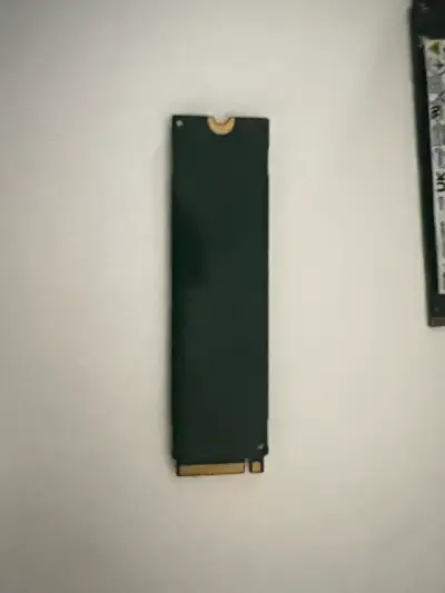 Disco SSD M.2 NVMe 512GB Intel - miniatura 2