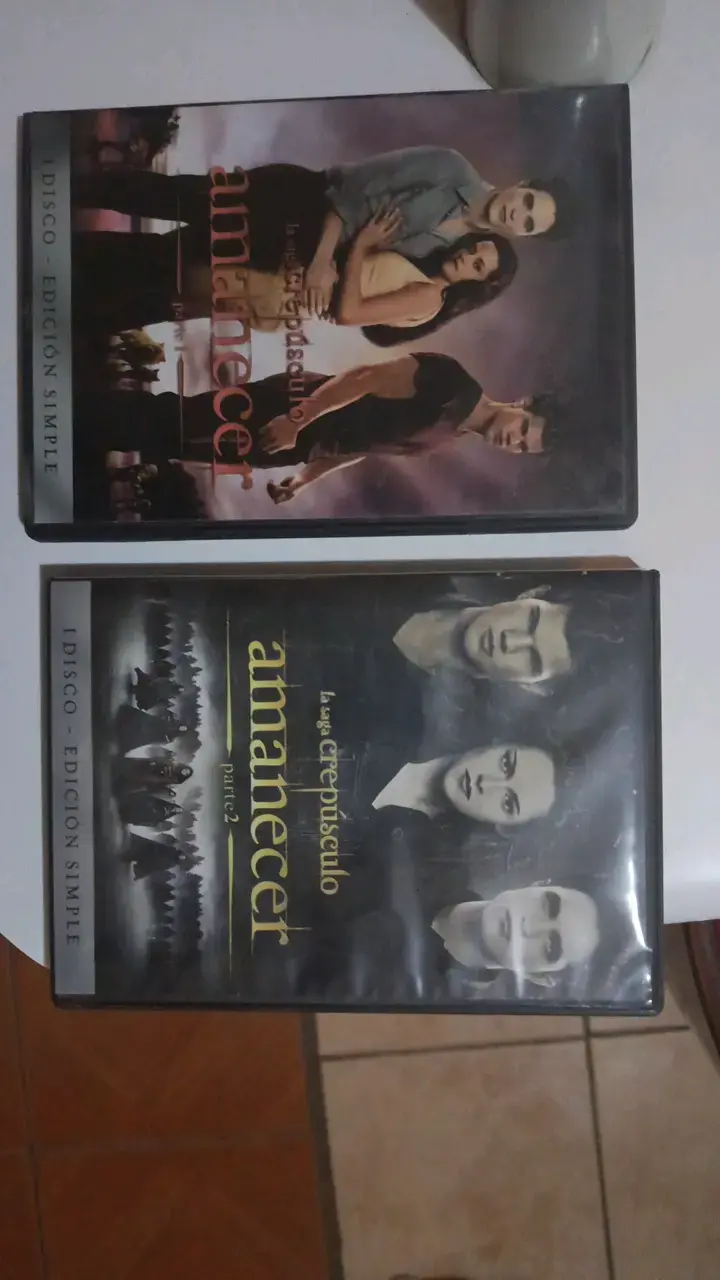 Películas Crepúsculo Amanecer Parte 1 y 2 en DVD - 1