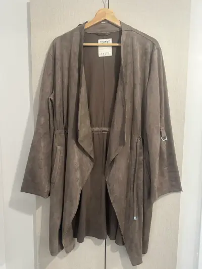 Chaqueta abierta de gamuza marrón para mujer - miniatura 4