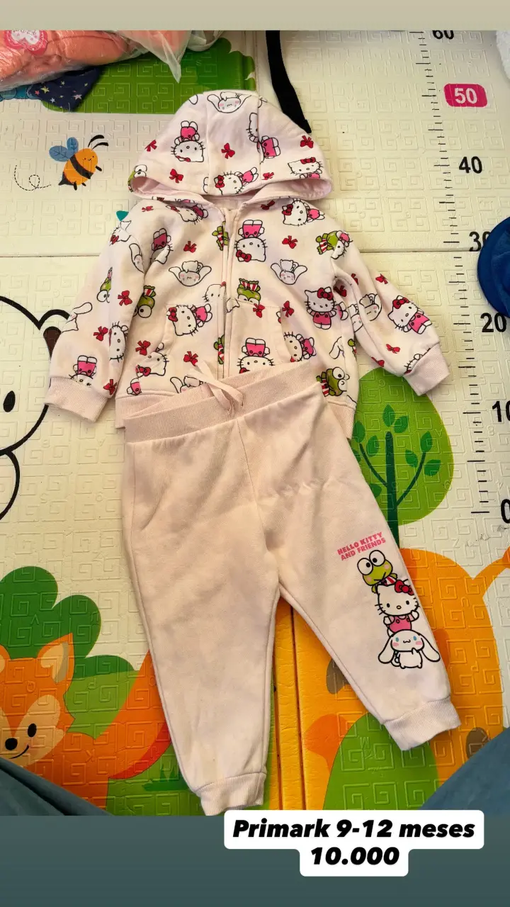 Conjunto infantil Primark Hello Kitty 9-12 meses