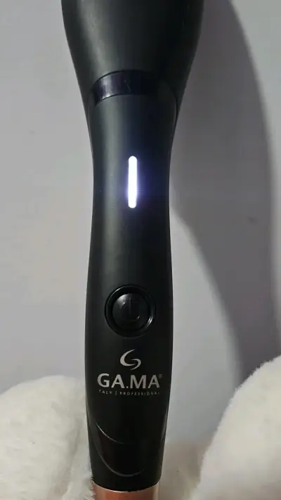 Cepillo alisador de cabello eléctrico negro - miniatura 2