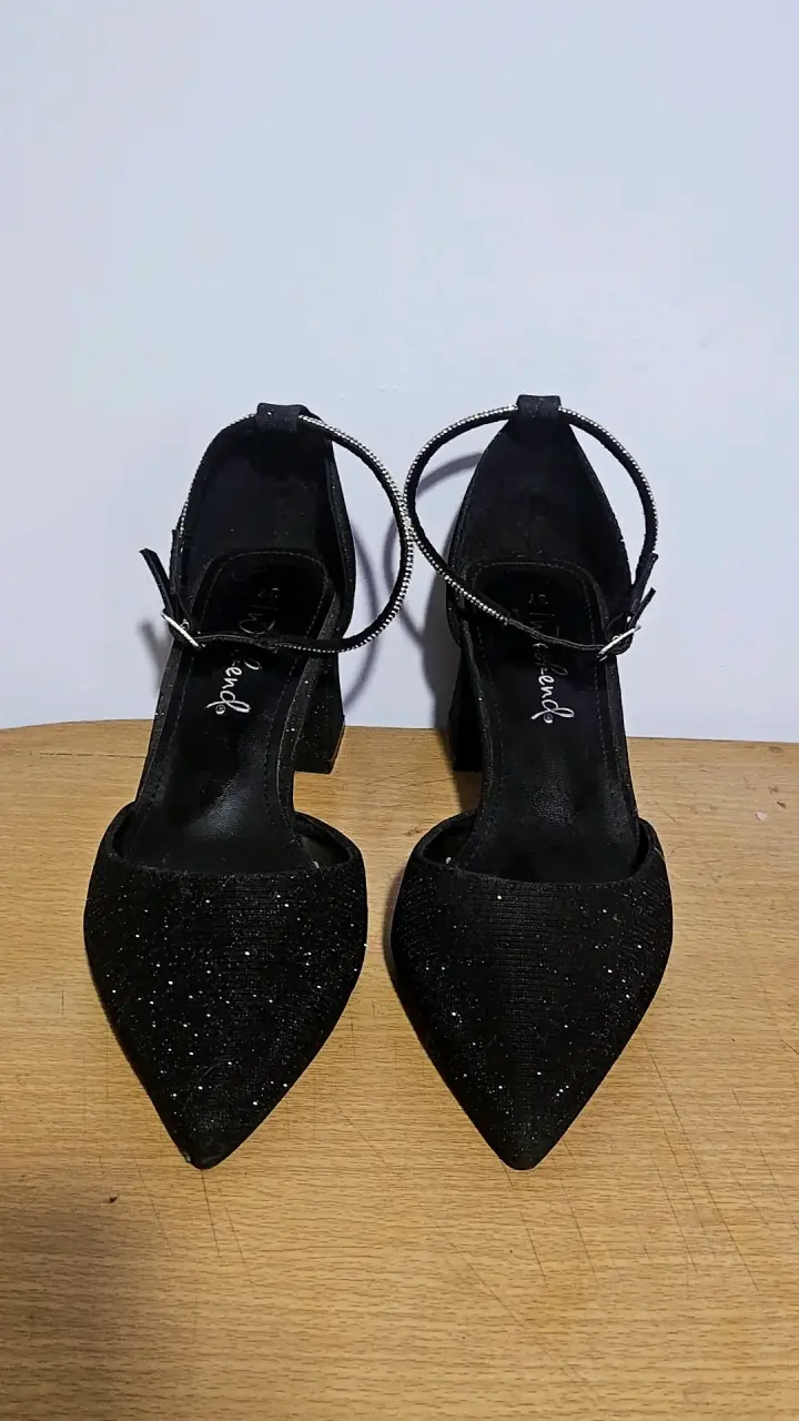 Zapatos de tacón negro con brillo para mujer - 1