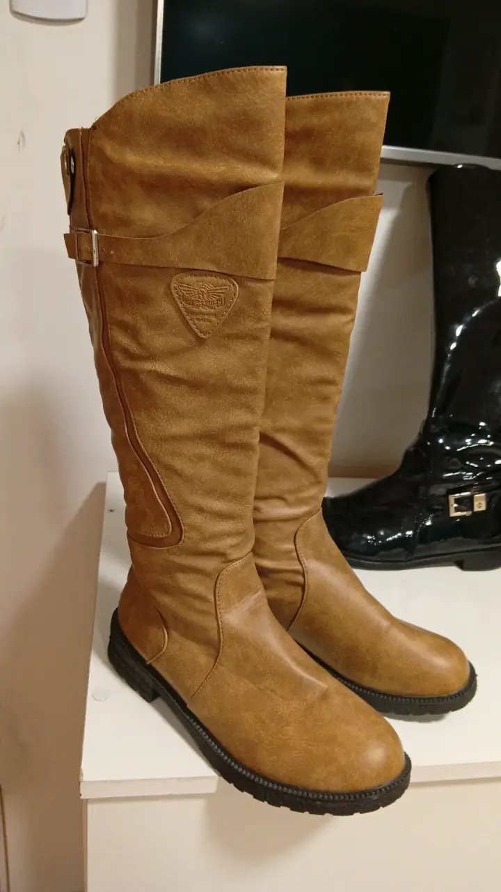 Botas largas de cuero marrón para mujer - 1