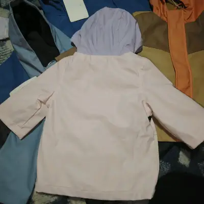 OFERTA Chaqueta impermeable  para bebé color lila - miniatura 3