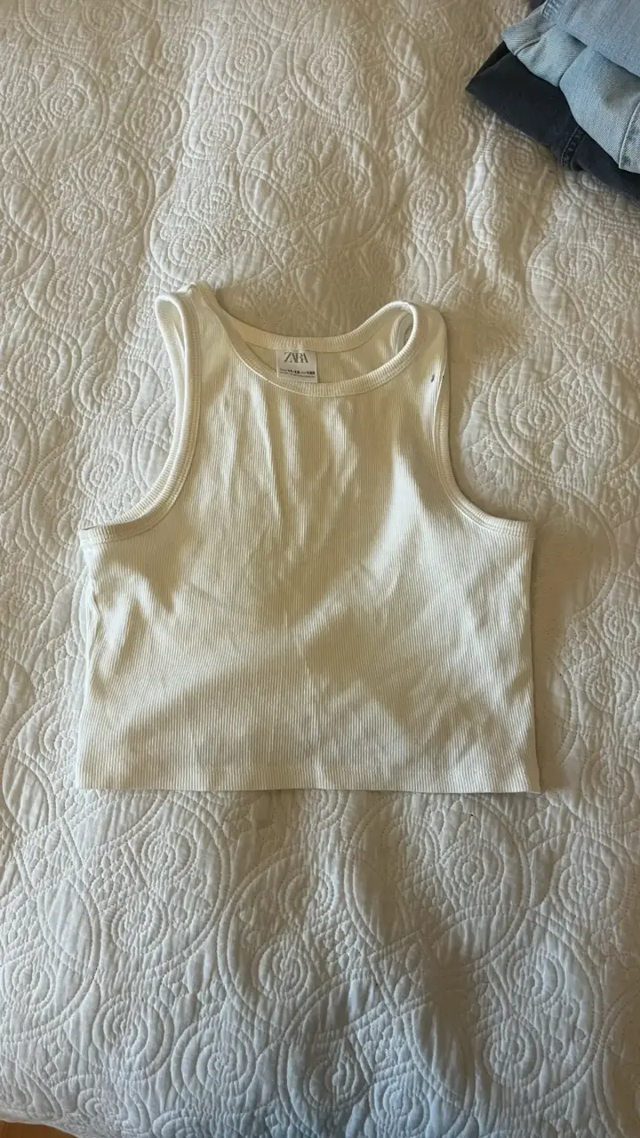 Top sin mangas blanco Zara para mujer