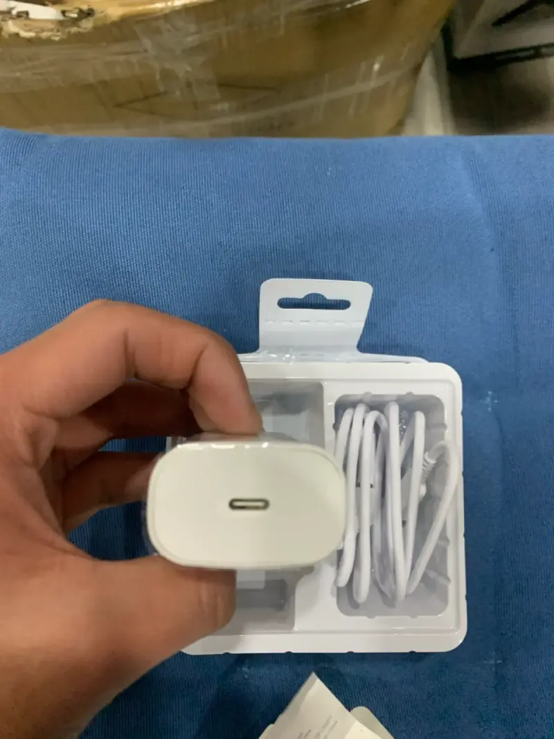 Cargador Samsung de Viaje con Cable USB-C - 4