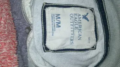 Polerón gris American Eagle TALLA M - miniatura 2