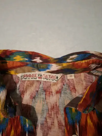 Blusa estampada multicolor con mangas largas - miniatura 2