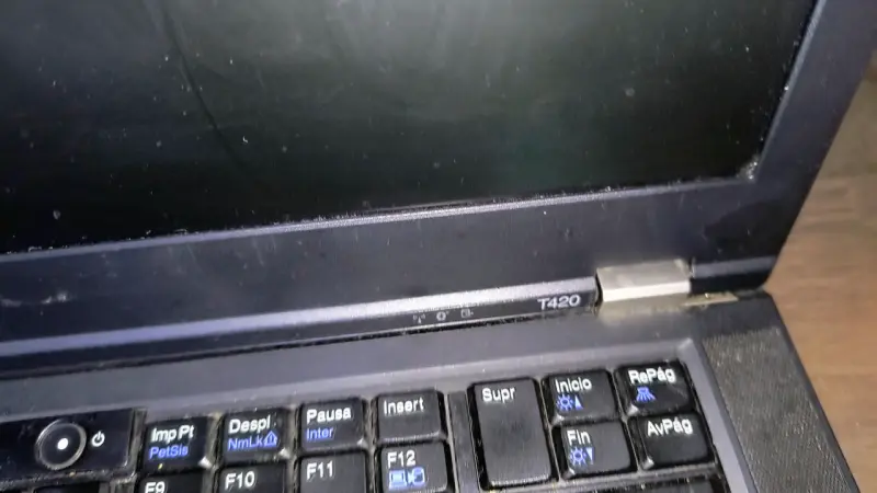 Laptop Lenovo ThinkPad T420 en buen estado - 1