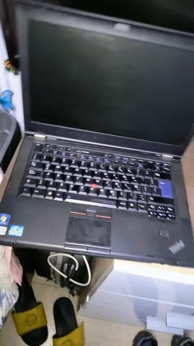 Laptop Lenovo ThinkPad T420 en buen estado - miniatura 4