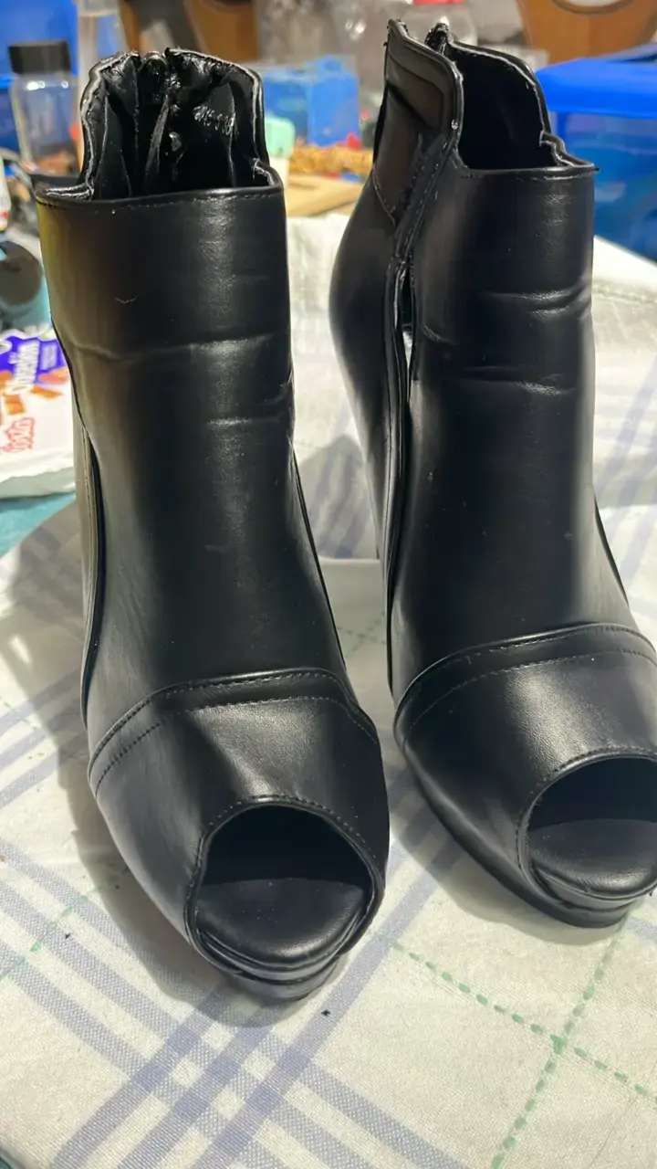 Botines de tacón alto abiertos negros - 1