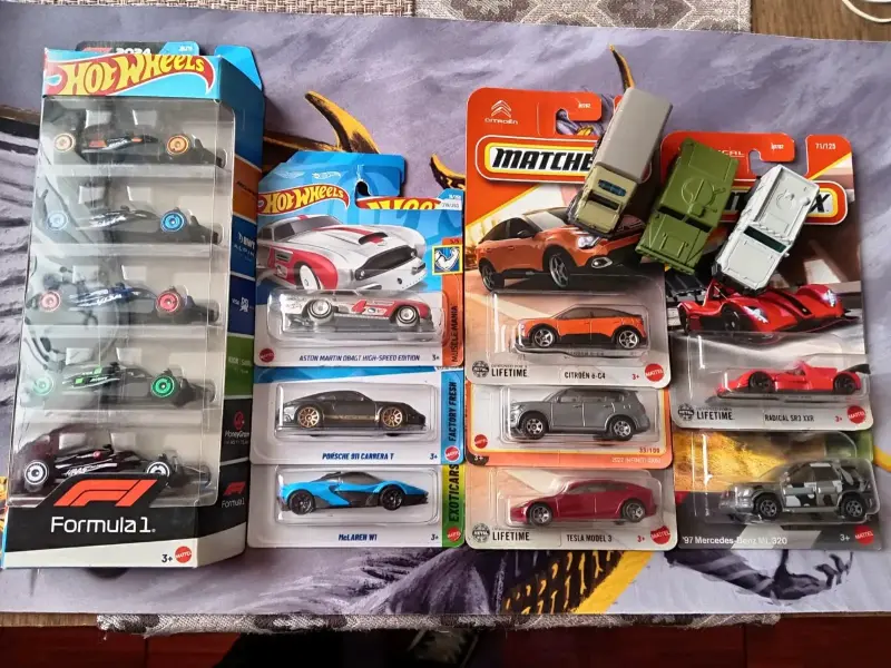 Set de Autos de Juguete Hot Wheels y Matchbox