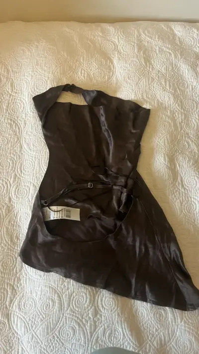 top marrón sin mangas elegante - miniatura 2