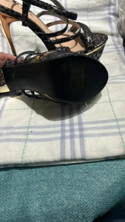 Tacones altos negros con estampado de leopardo J-CAX - miniatura 5