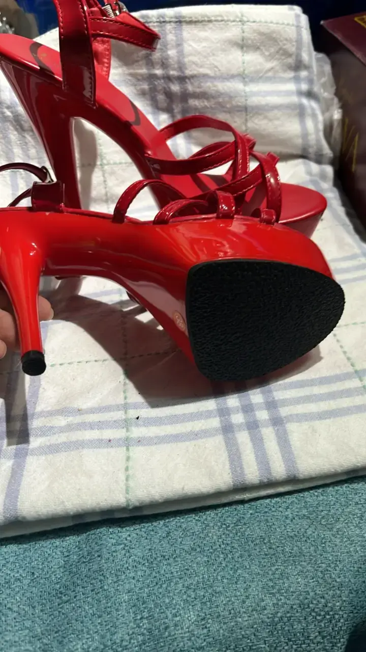 Sandalias de tacón alto rojas elegantes - 4