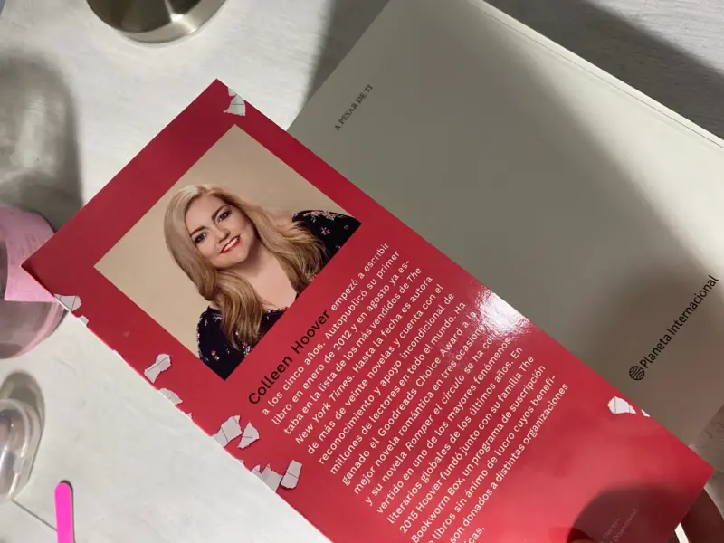 Libro "A pesar de ti" - 3
