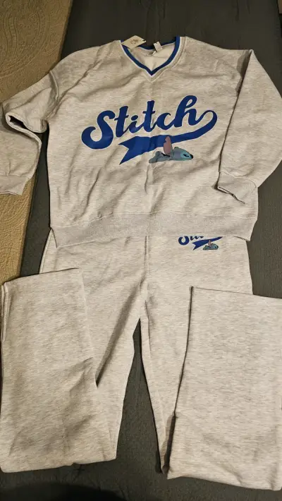 Conjunto Buzo Stitch para mujer - miniatura 1