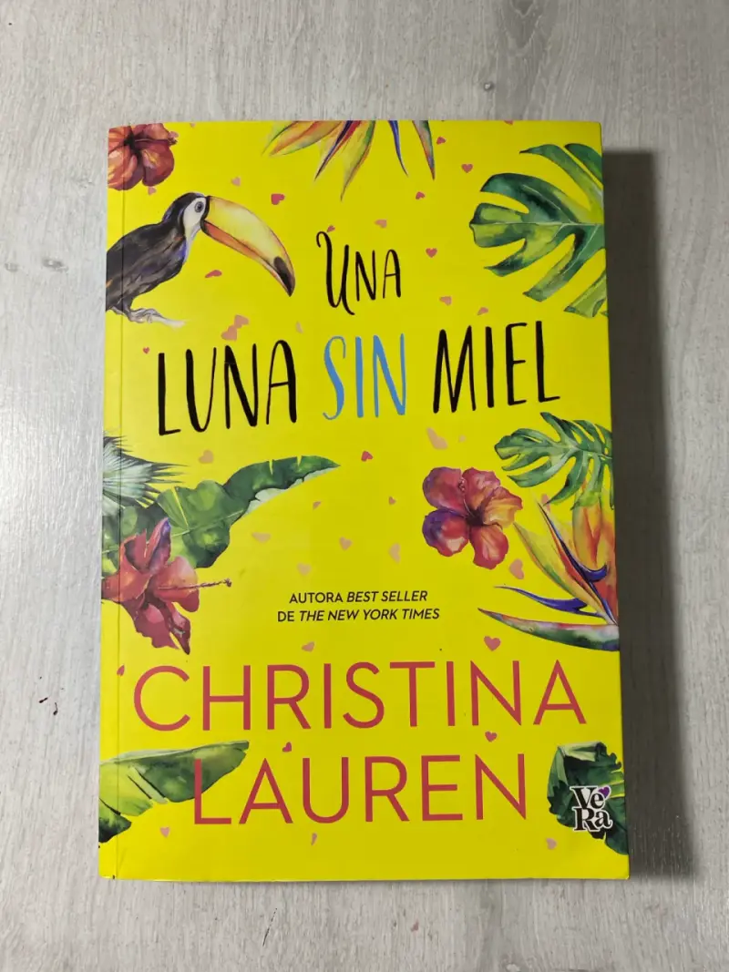 Libro 'Una Luna Sin Miel' de Christina Lauren - 1