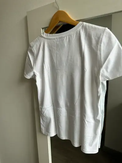 Polera blanca con diseño de Popeye para mujer - miniatura 3