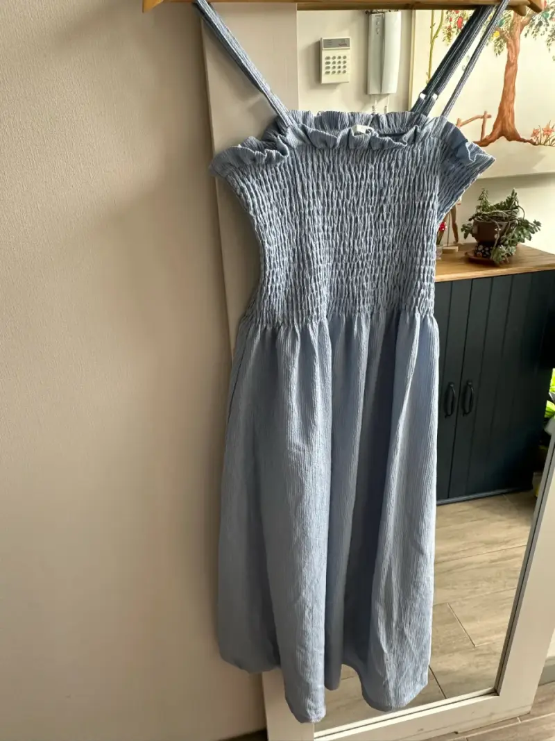 Vestido largo azul con tirantes - 1