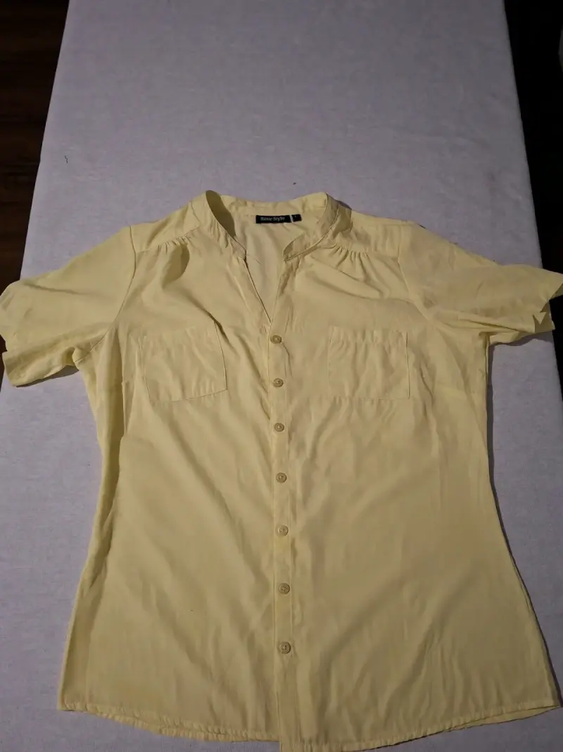 Blusa amarilla de manga corta para mujer - 1