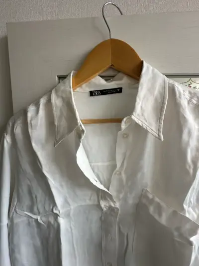Blusa blanca de seda Zara para mujer - miniatura 2