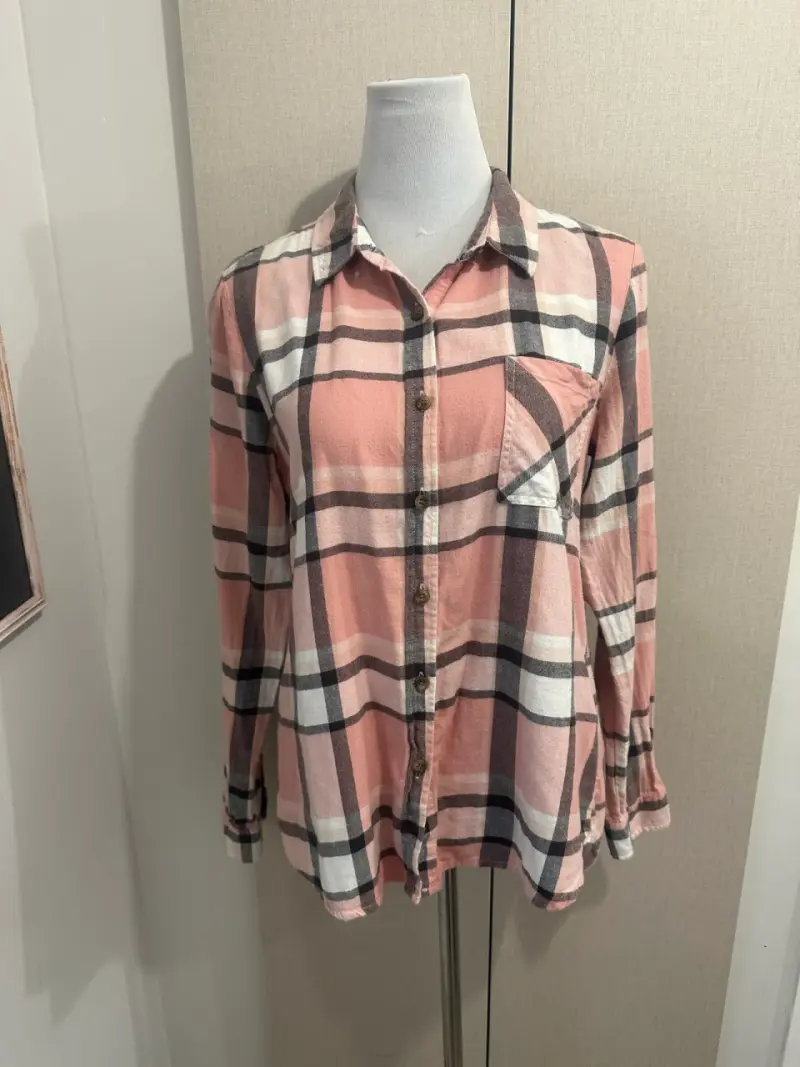 Camisa de franela a cuadros rosada para mujer - 1