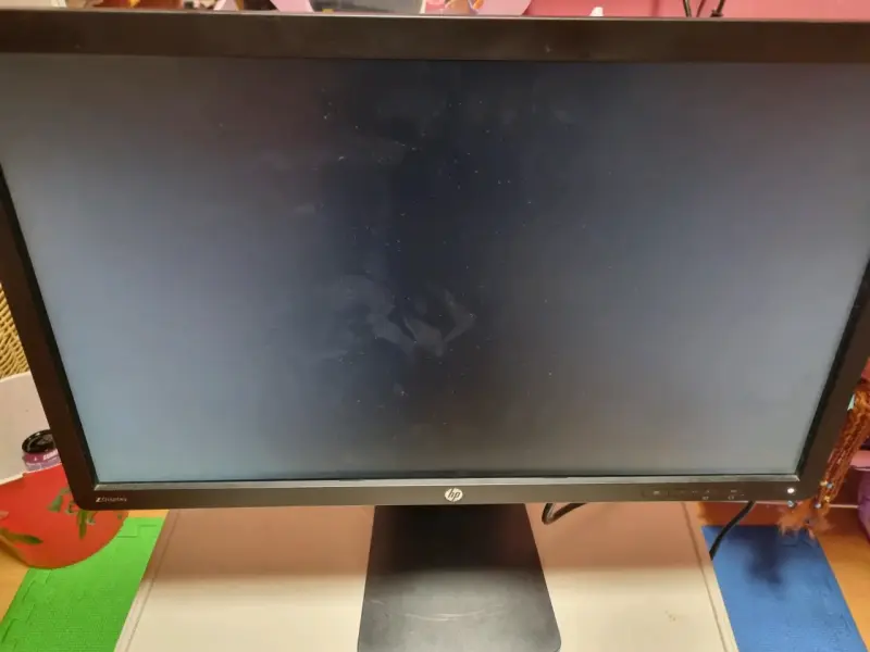 Monitor LED con entrada HDMI y DVI - 2