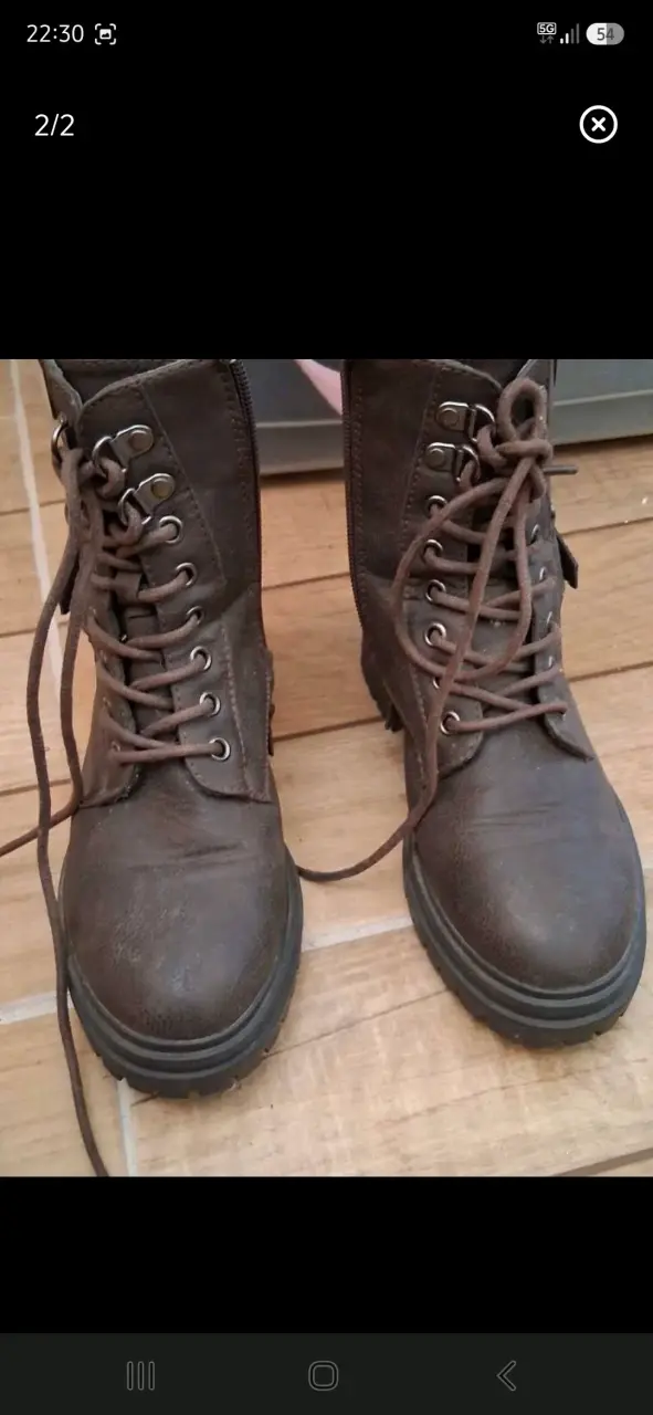 Botas de cuero marrón con cordones - 1