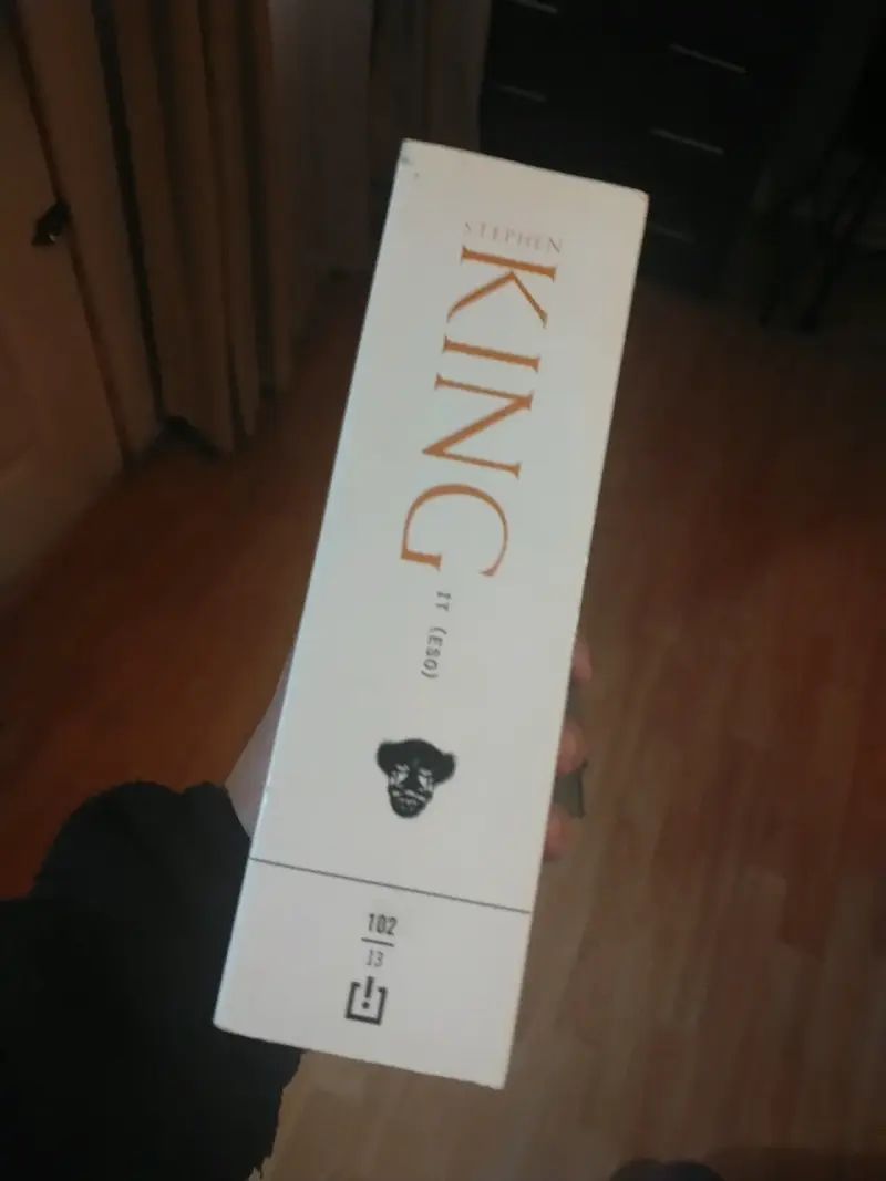 Libro 'It' de Stephen King en español - 3