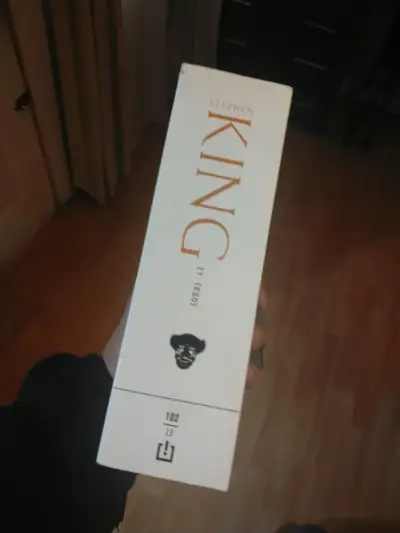 Libro 'It' de Stephen King en español - miniatura 3