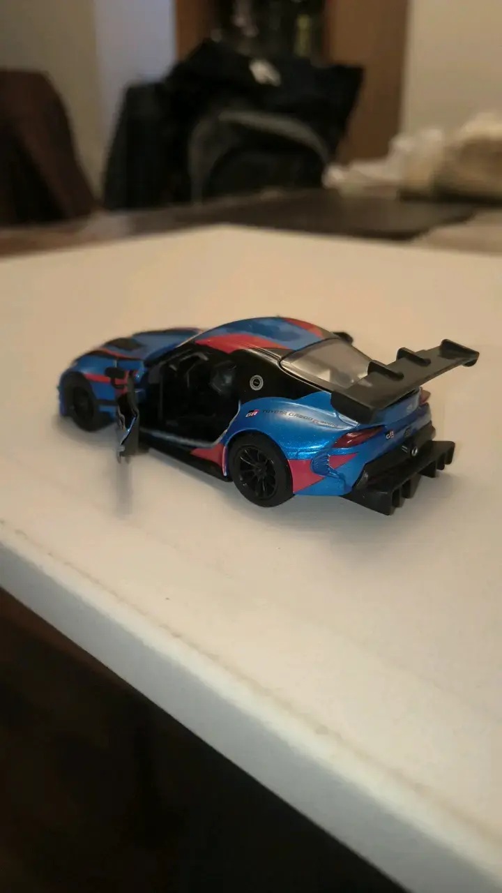 Auto de juguete deportivo Toyota GR Supra - 3