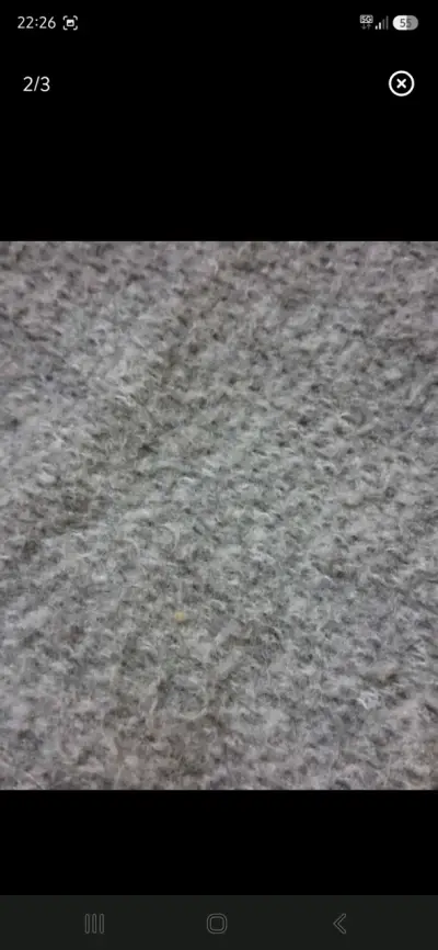 Abrigo gris para mujer con detalles en mangas - miniatura 2