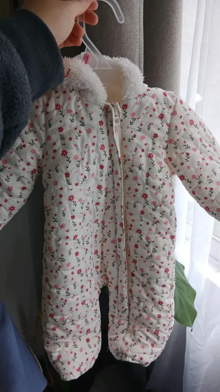 Lote de ropa de bebé variada en buen estado - 2