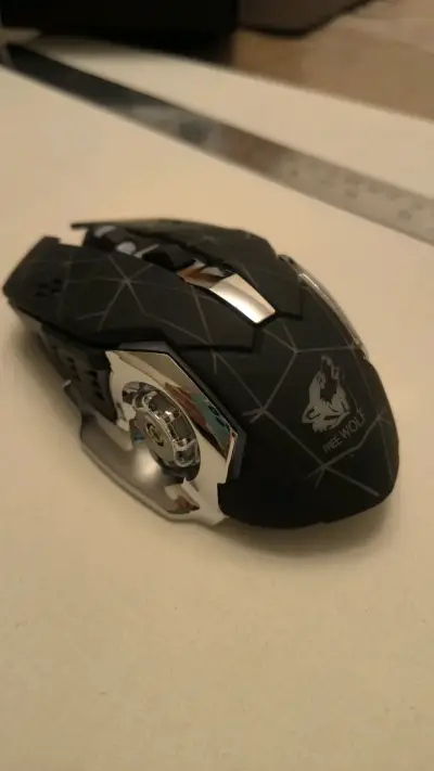 Mouse inalámbrico Free Wolf ergonómico negro - miniatura 1