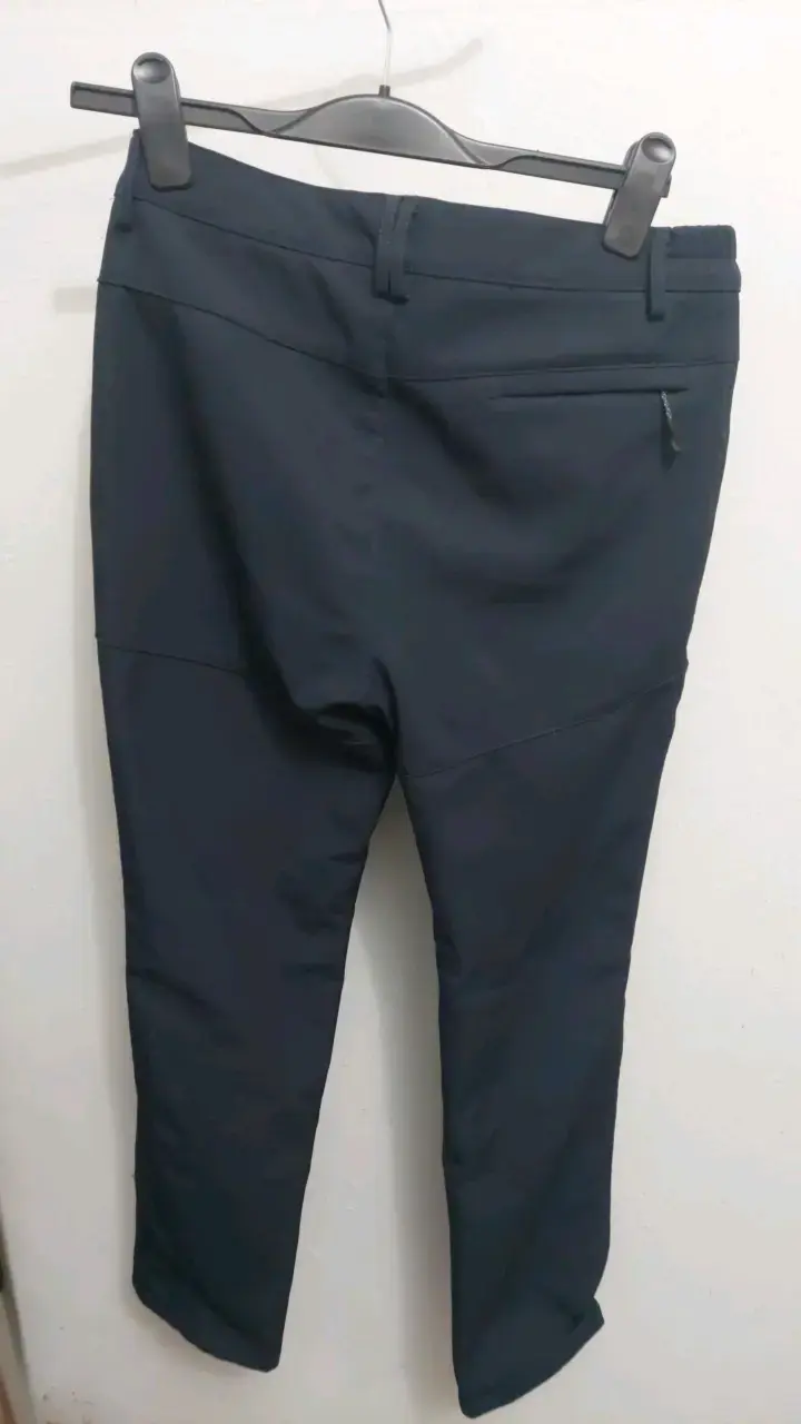 Pantalones outdoor negros - 2