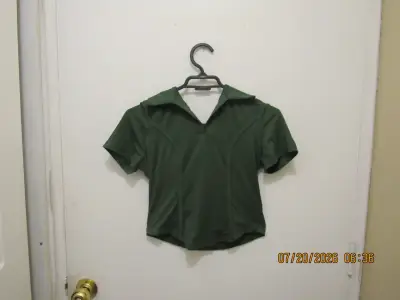 Polera verde de manga corta para mujer - miniatura 1