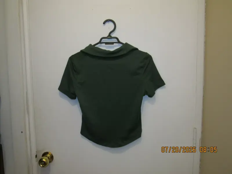 Polera verde de manga corta para mujer - 2