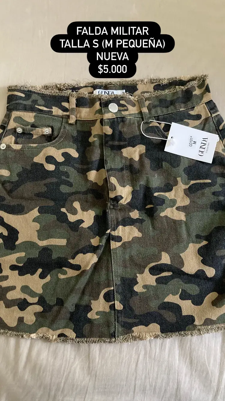 Falda militar camuflada talla S nueva