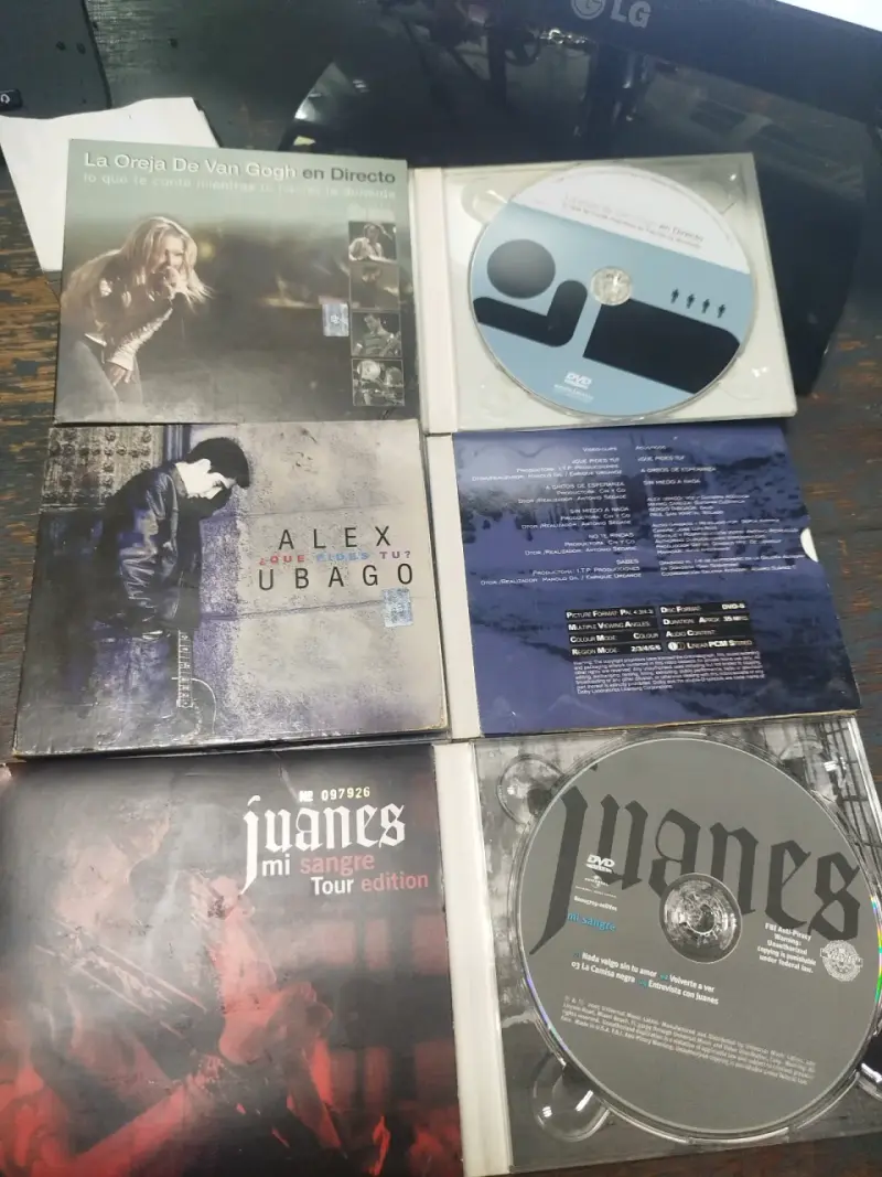 Colección de DVDs musicales de artistas populares - 1