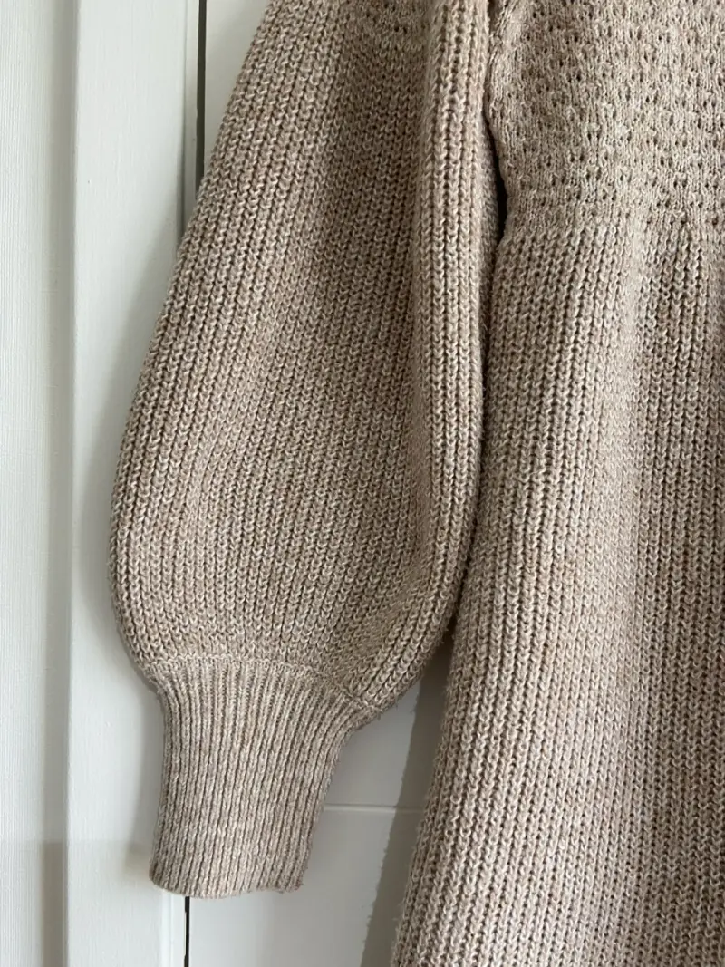 Vestido de punto beige para mujer - 2