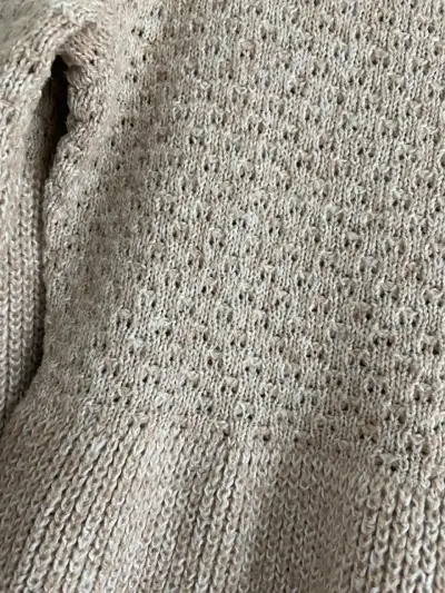 Vestido de punto beige para mujer - miniatura 4