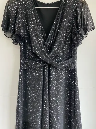 Vestido negro con estampado de puntos plata - miniatura 1