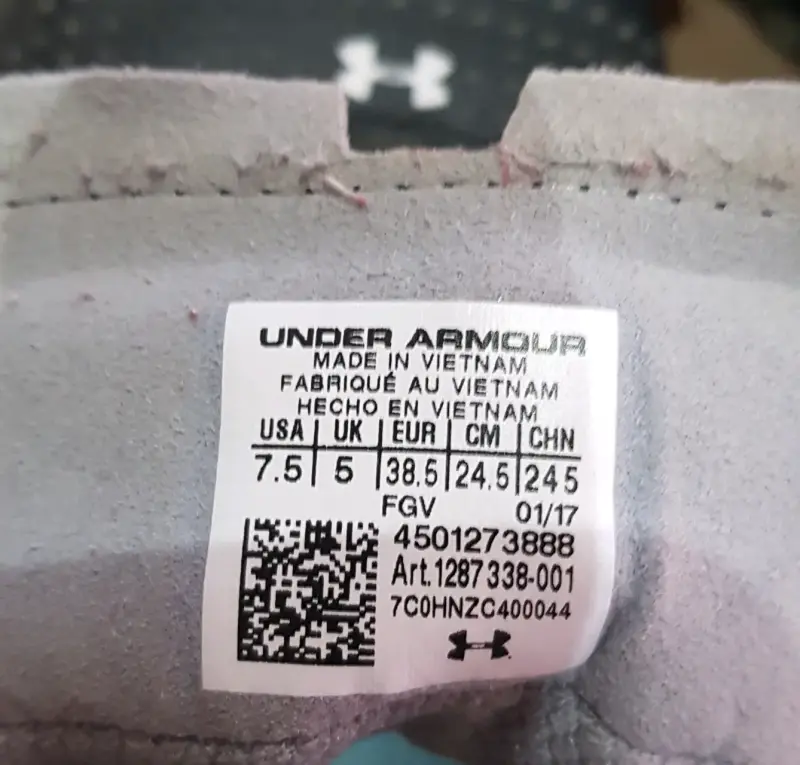 Zapatillas Under Armour Charged Originales – Talla - 4
