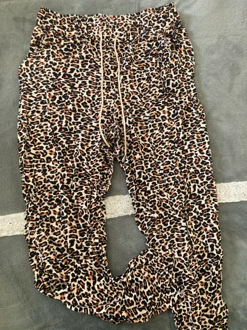 Pantalones de mujer estampado leopardo