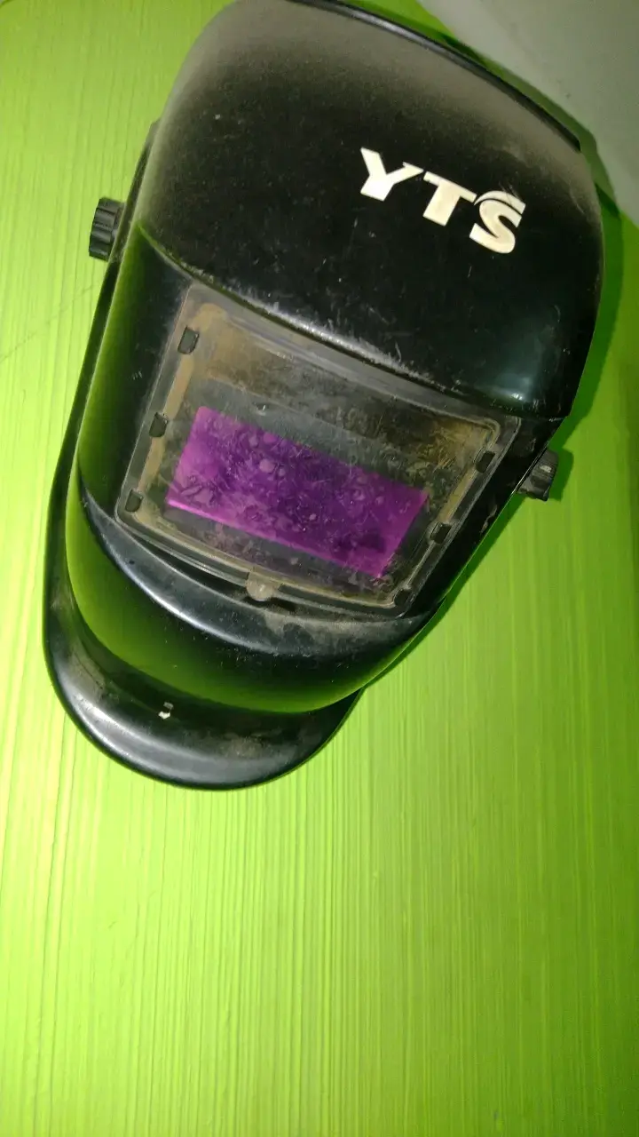 Máscara de soldar automática YTS - 1