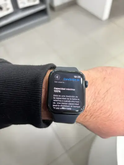 Apple Watch SE2 44mm con caja y correa extra. - miniatura 5