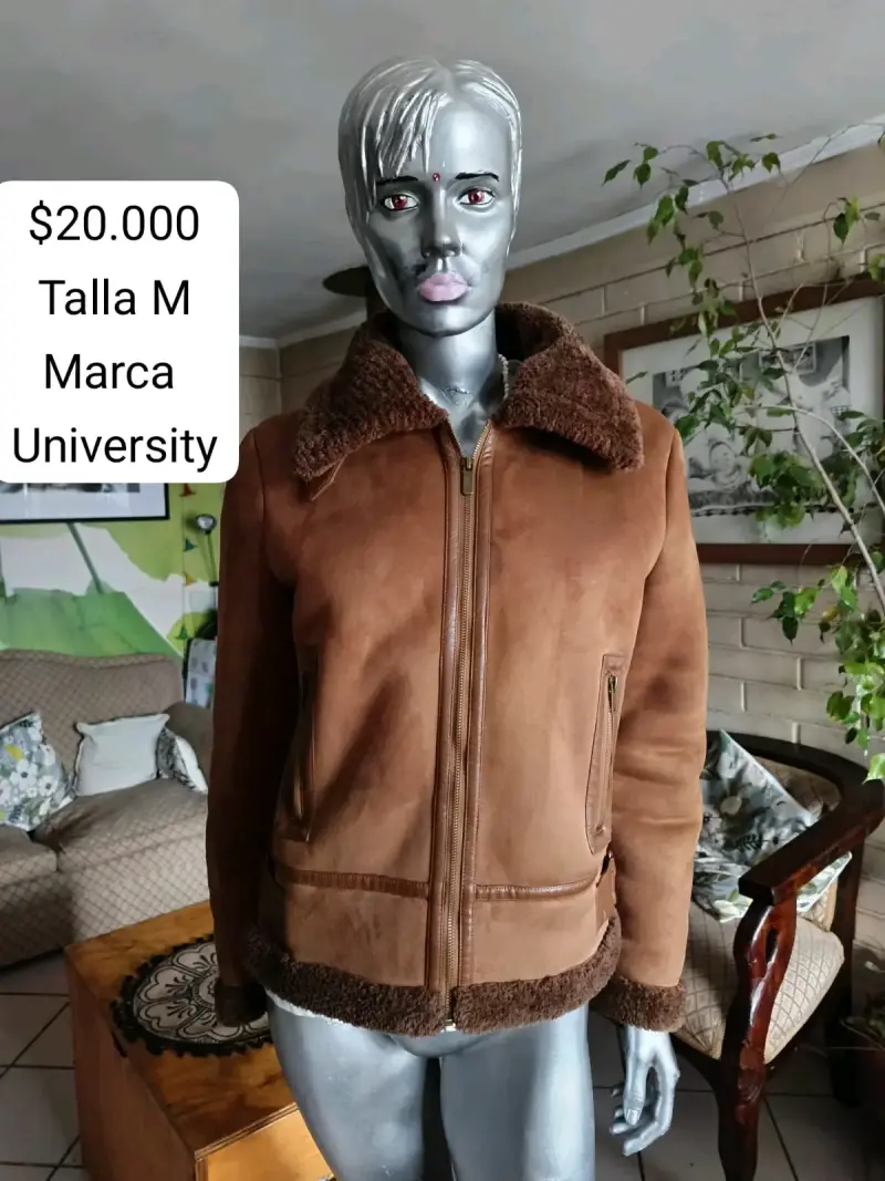 Chaqueta de cuero marrón con forro de lana