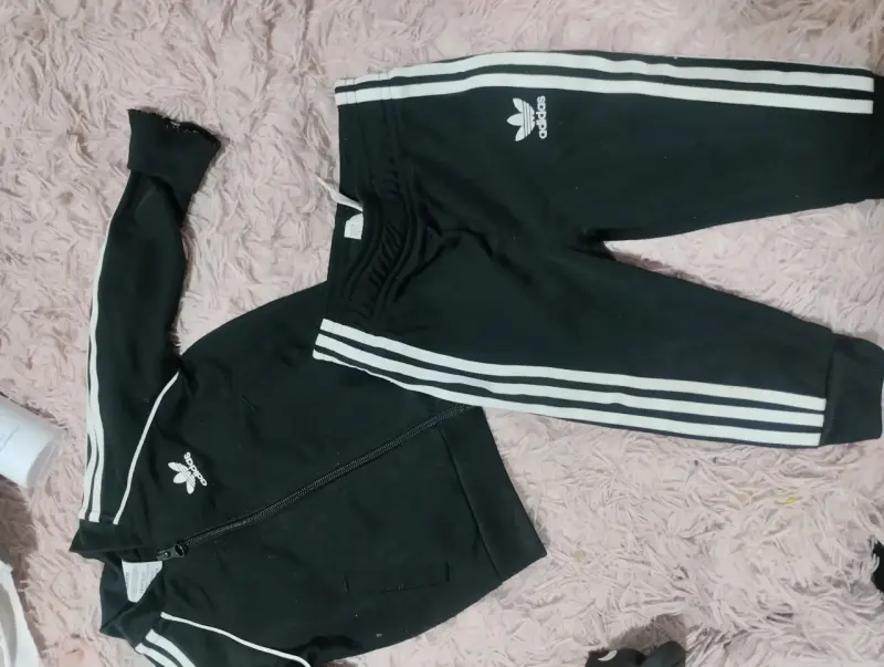 Conjunto deportivo infantil Adidas negro - 1