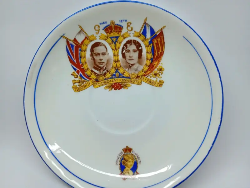 Plato conmemorativo coronación de George VI y Elizabeth 1937